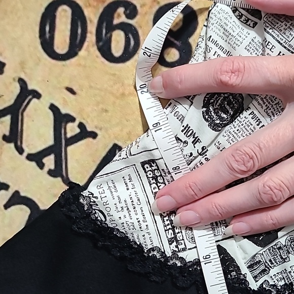 Lip Service - Steampunk skirt and top - M - Picture 17 of 17